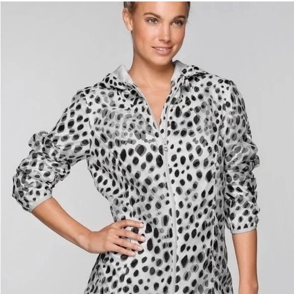 Lorna Jane Jackets & Blazers - Lorna Jane Leopard Print Jungle Fever Jacket Black White Mesh Hooded, Size M NWT